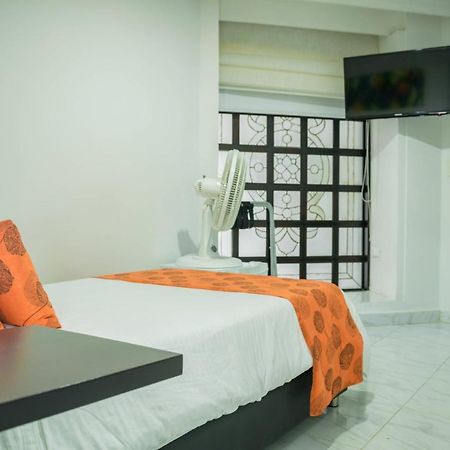 Hotel Montes De La Castellana Armenia  Eksteriør bilde