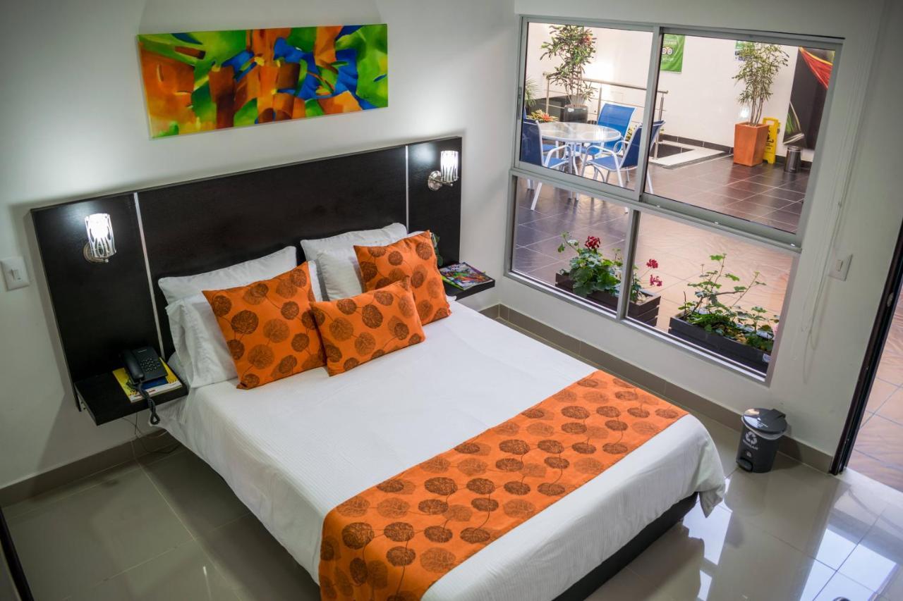 Hotel Montes De La Castellana Armenia  Eksteriør bilde